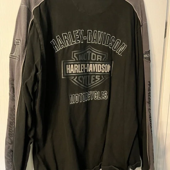 Harley-Davidson Black and Gray Sweatshirt. Size XL - Picture 3 of 5